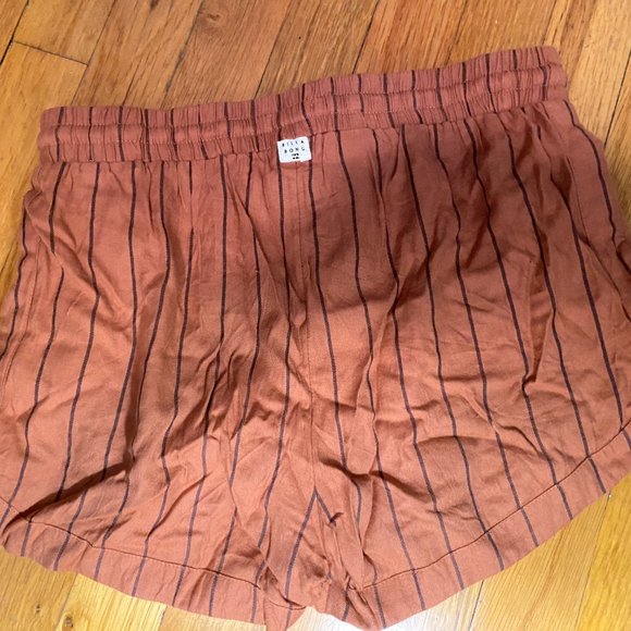 cute BILLABONG dolphin shorts Striped summer SMALL stripey surf lounge - Picture 2 of 2